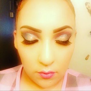 Meet your Posher, Eloisa